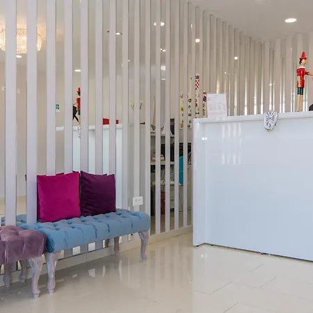 Soho Apartment *